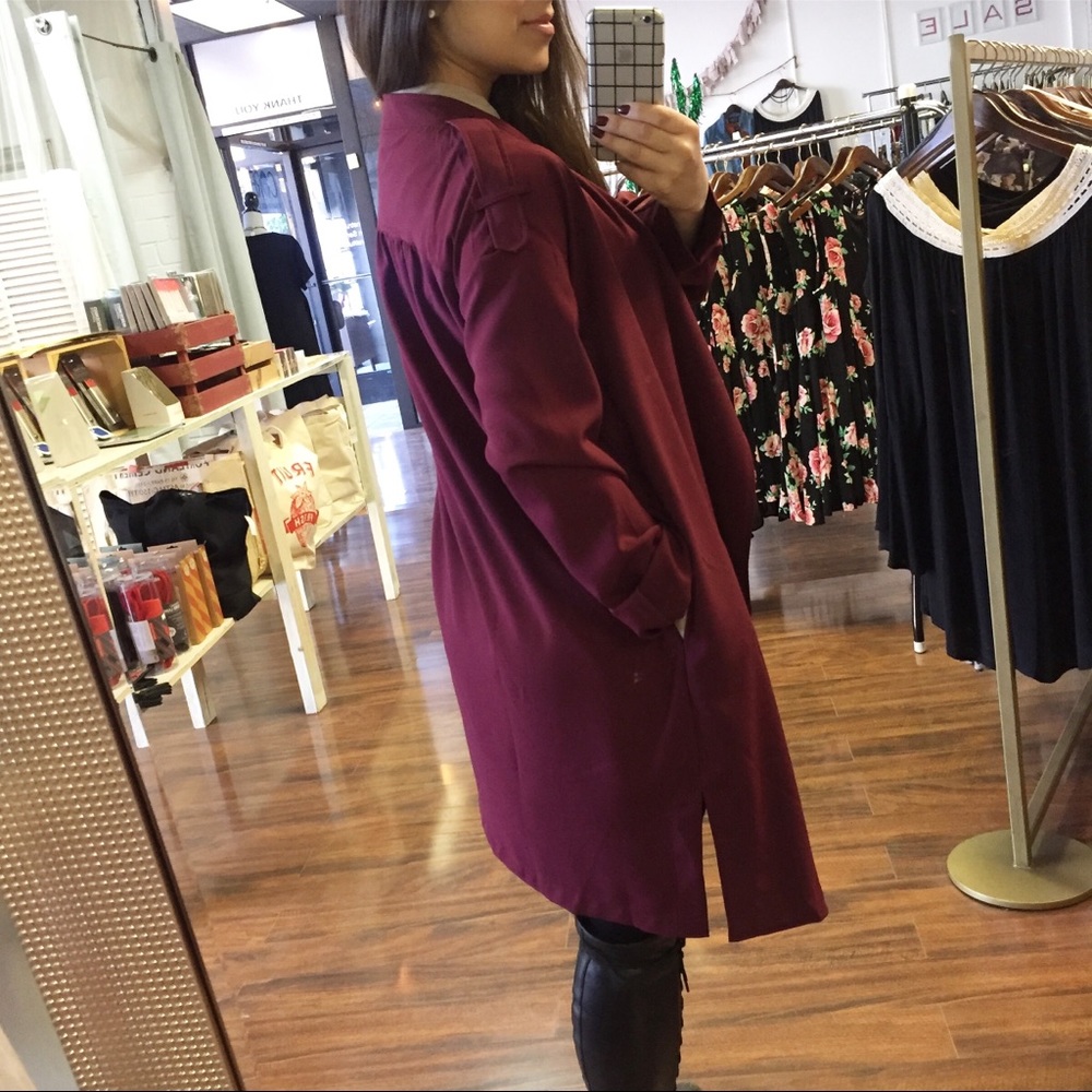 NEW. Oversized Burgundy Cardigan